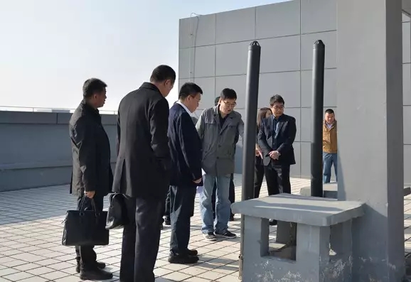 市长莅临细胞库4.jpg
